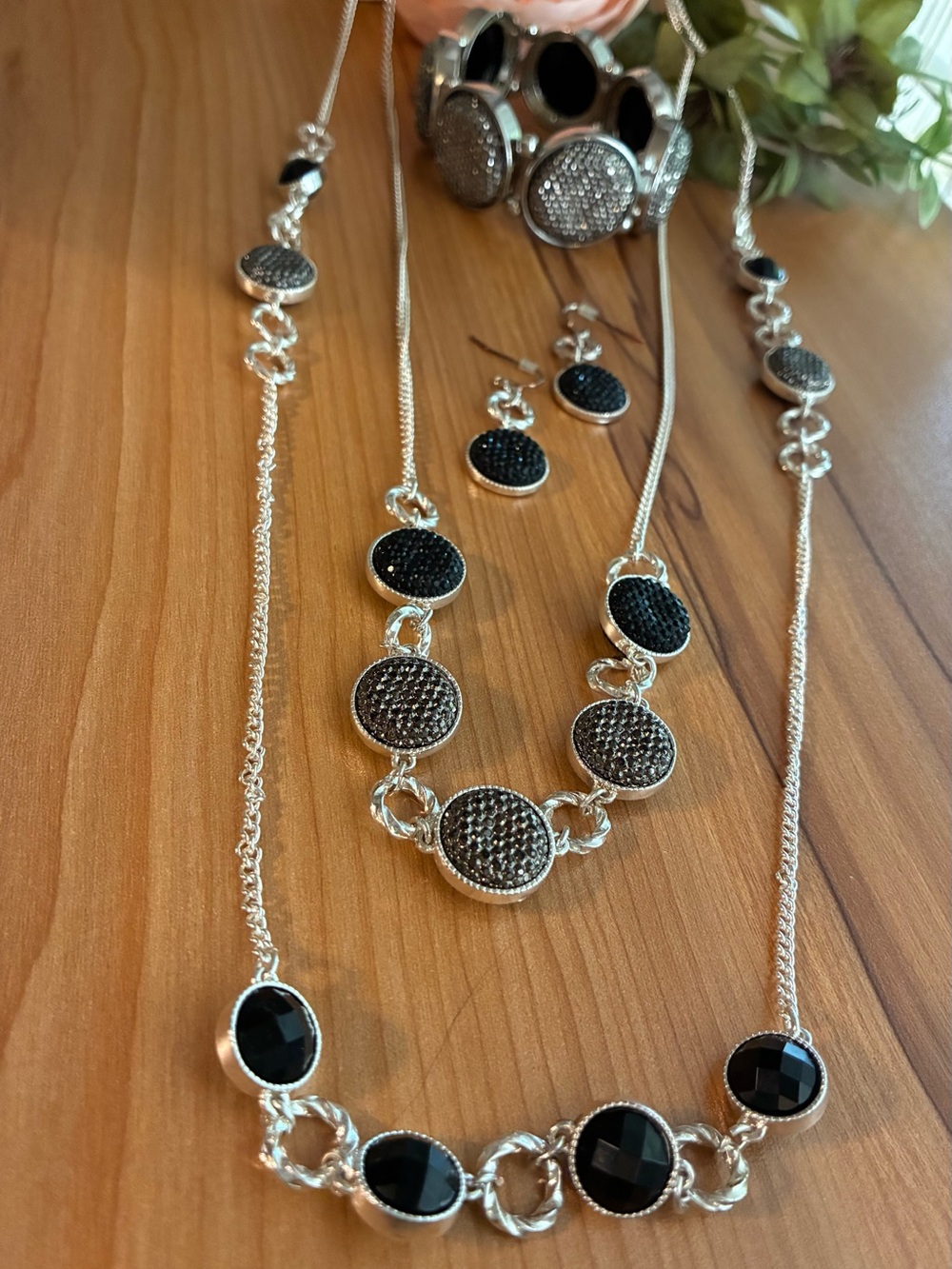 Silver-Tone Black Disc Necklace, Bracelet & Earring Set